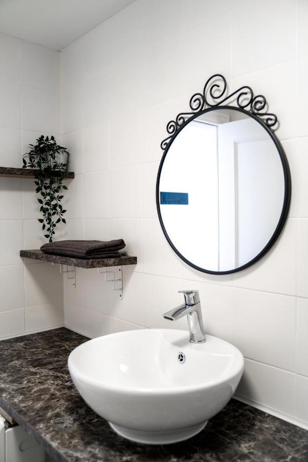 New & Renovated Vacation Apartment Costa De Antigua Luaran gambar