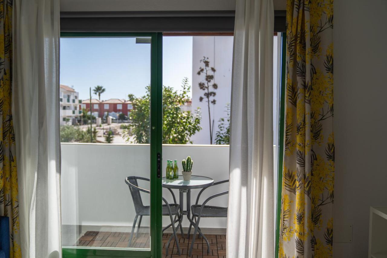 New & Renovated Vacation Apartment Costa De Antigua Luaran gambar